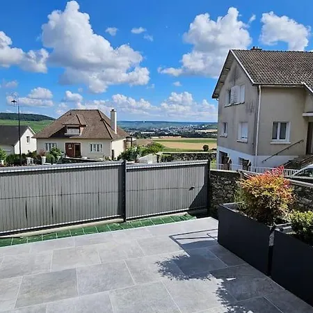 Chez Julien * Chavot-Courcourt
